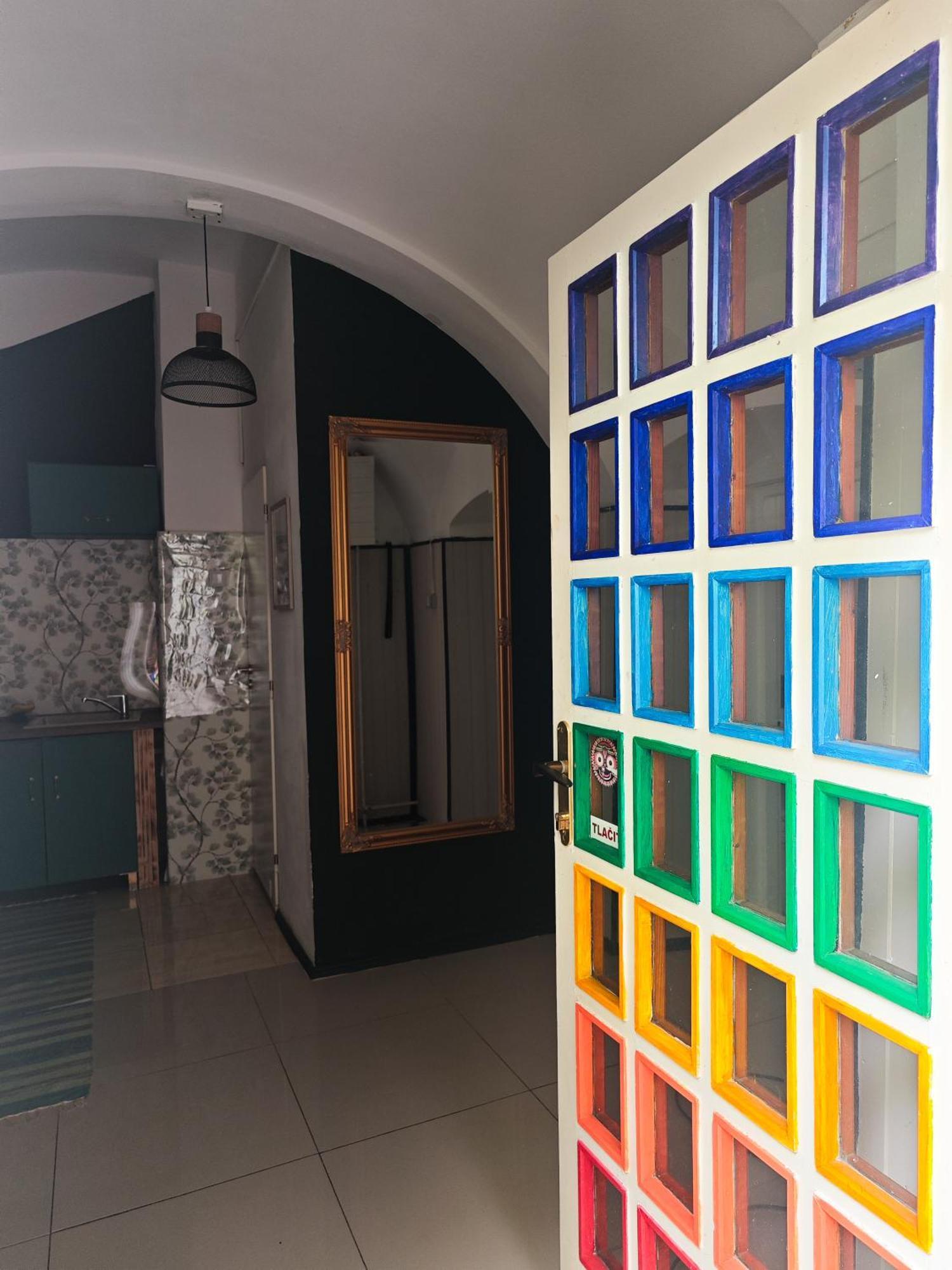 Vintage Room With Garden View Bratislava Eksteriør billede